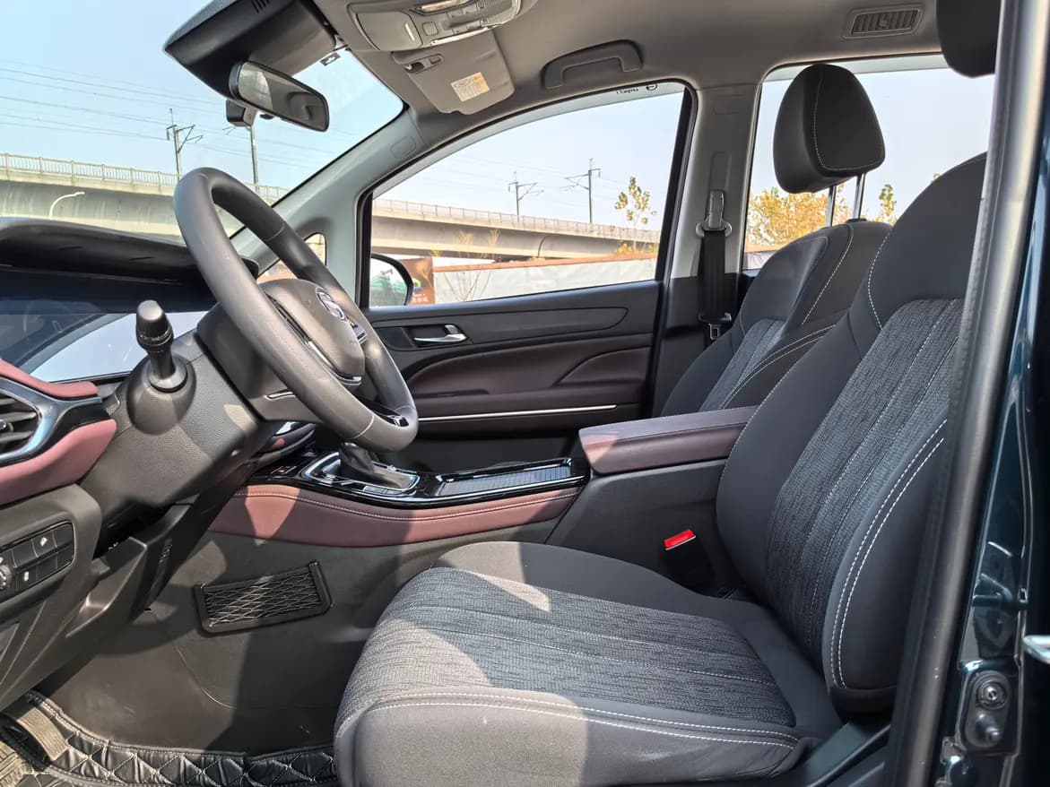 GAC Trumpchi M6 2023 г. 30003 км. — фото 14