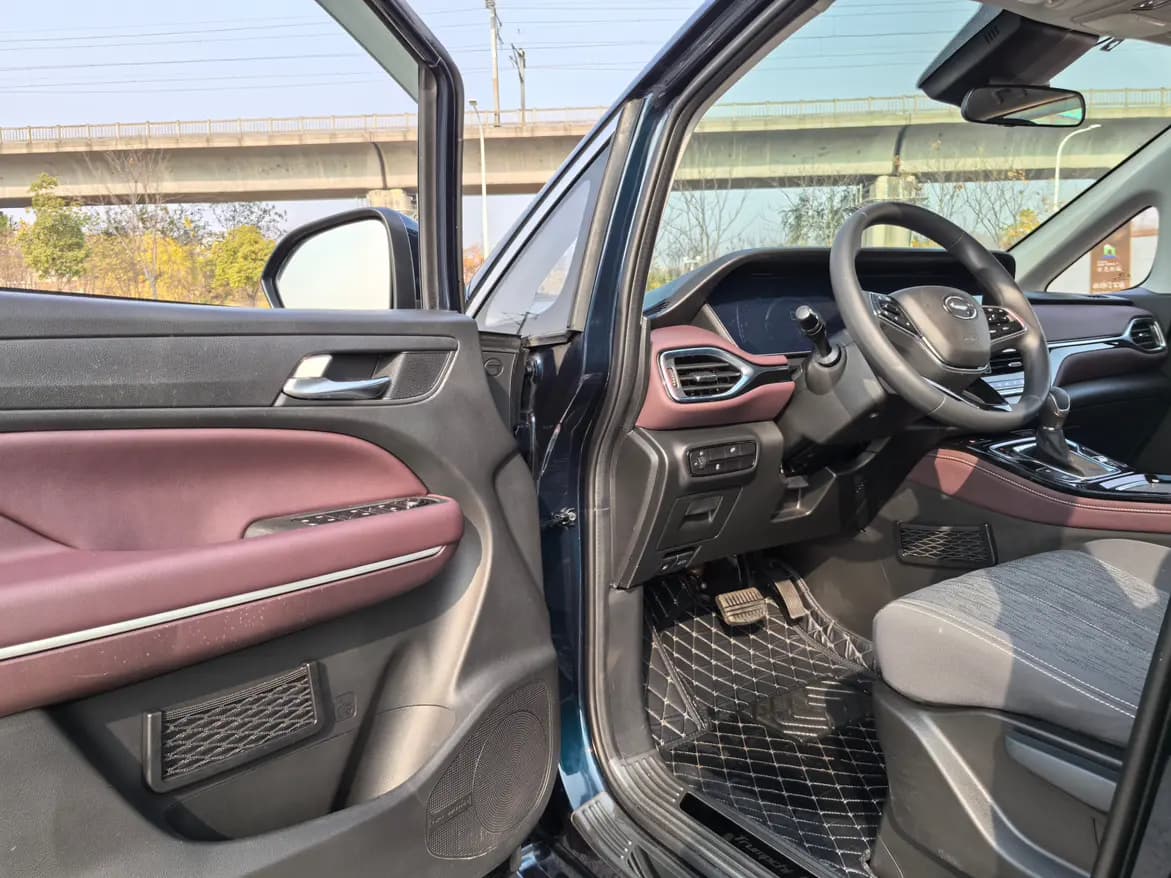 GAC Trumpchi M6 2023 г. 30003 км. — фото 16