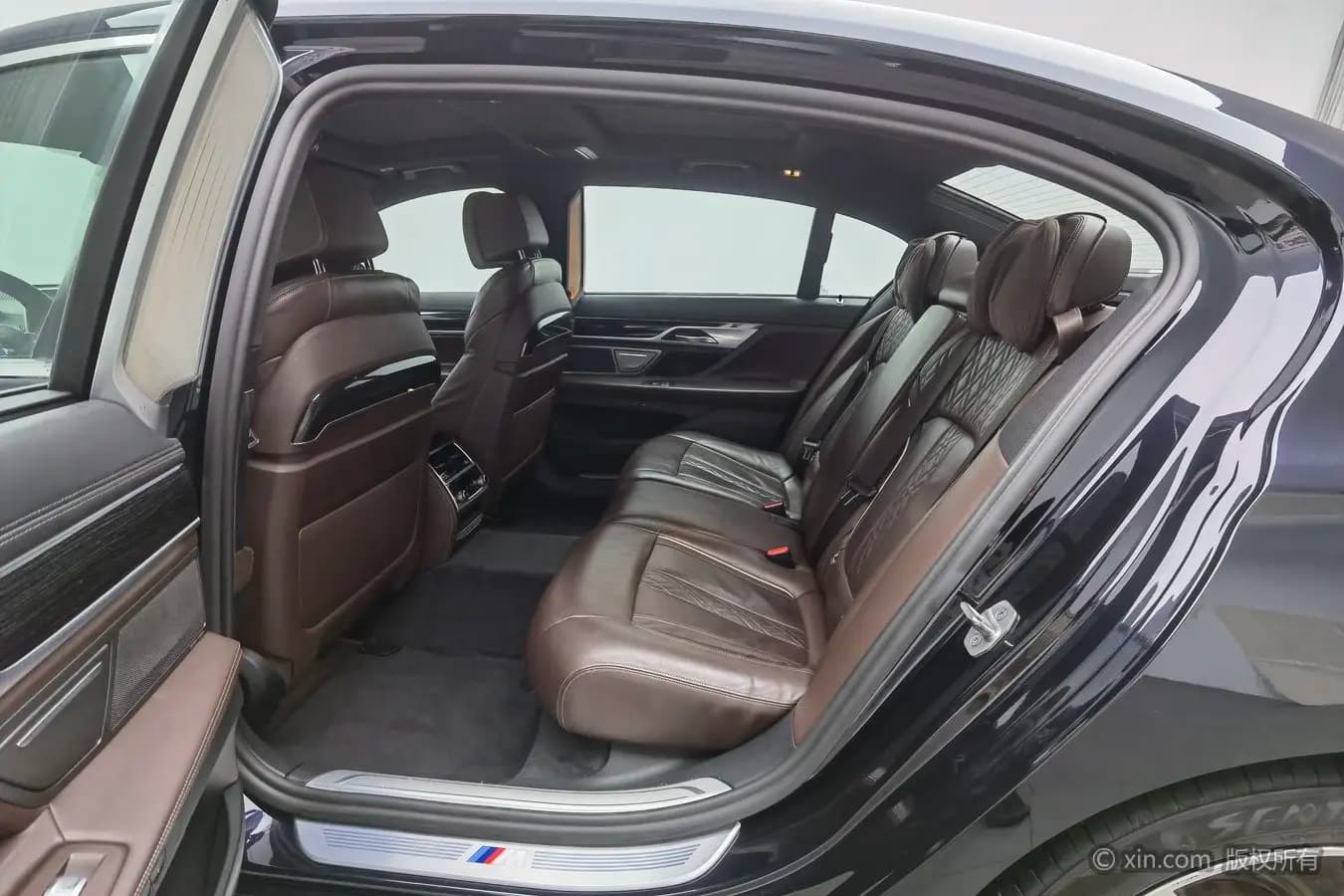 BMW 7 Series 2021 г. 119150 км. — фото 11