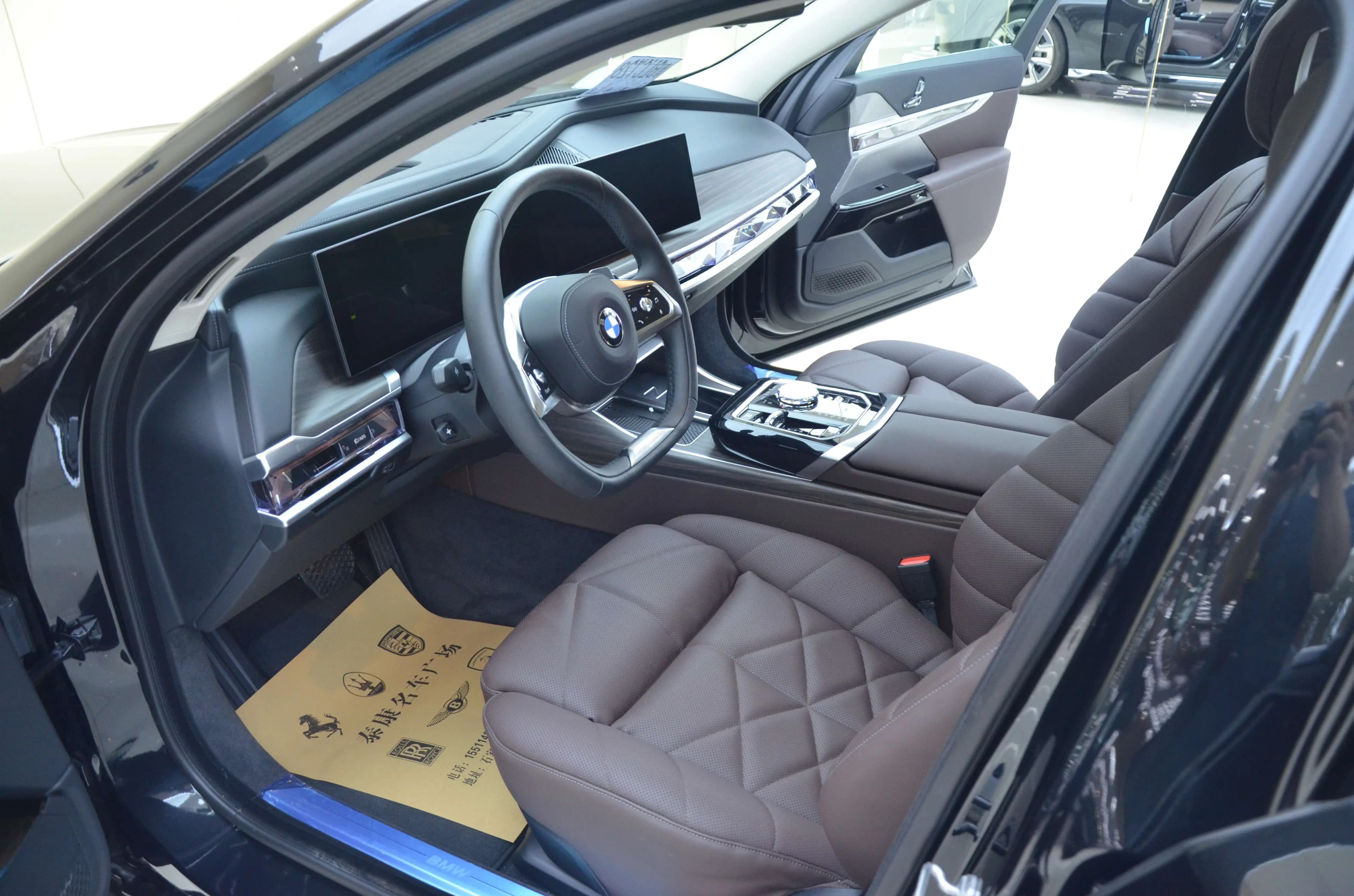 BMW 7 Series 2025 г. 725 км. — фото 10