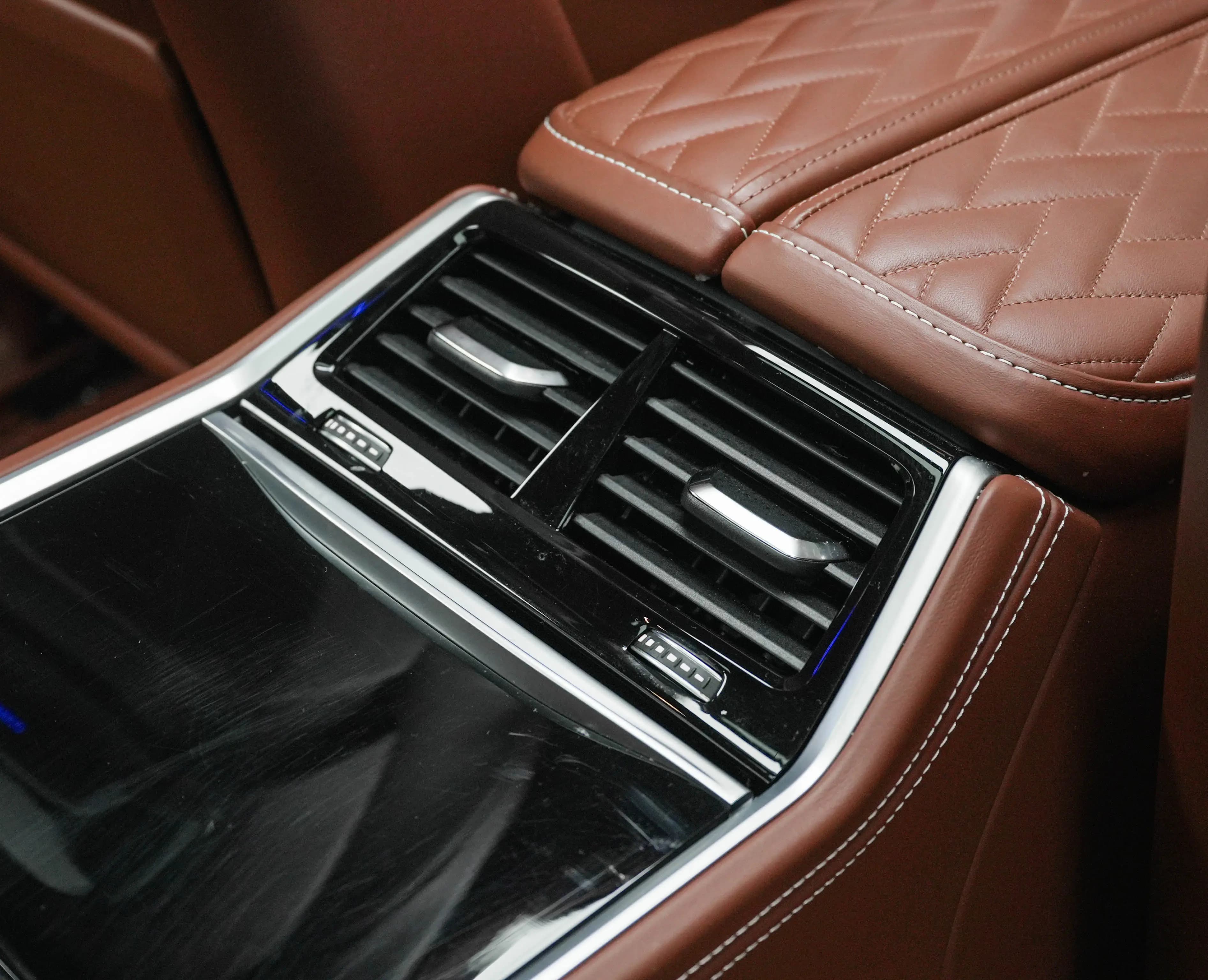 BMW 7 Series 2021 г. 70086 км. — фото 12