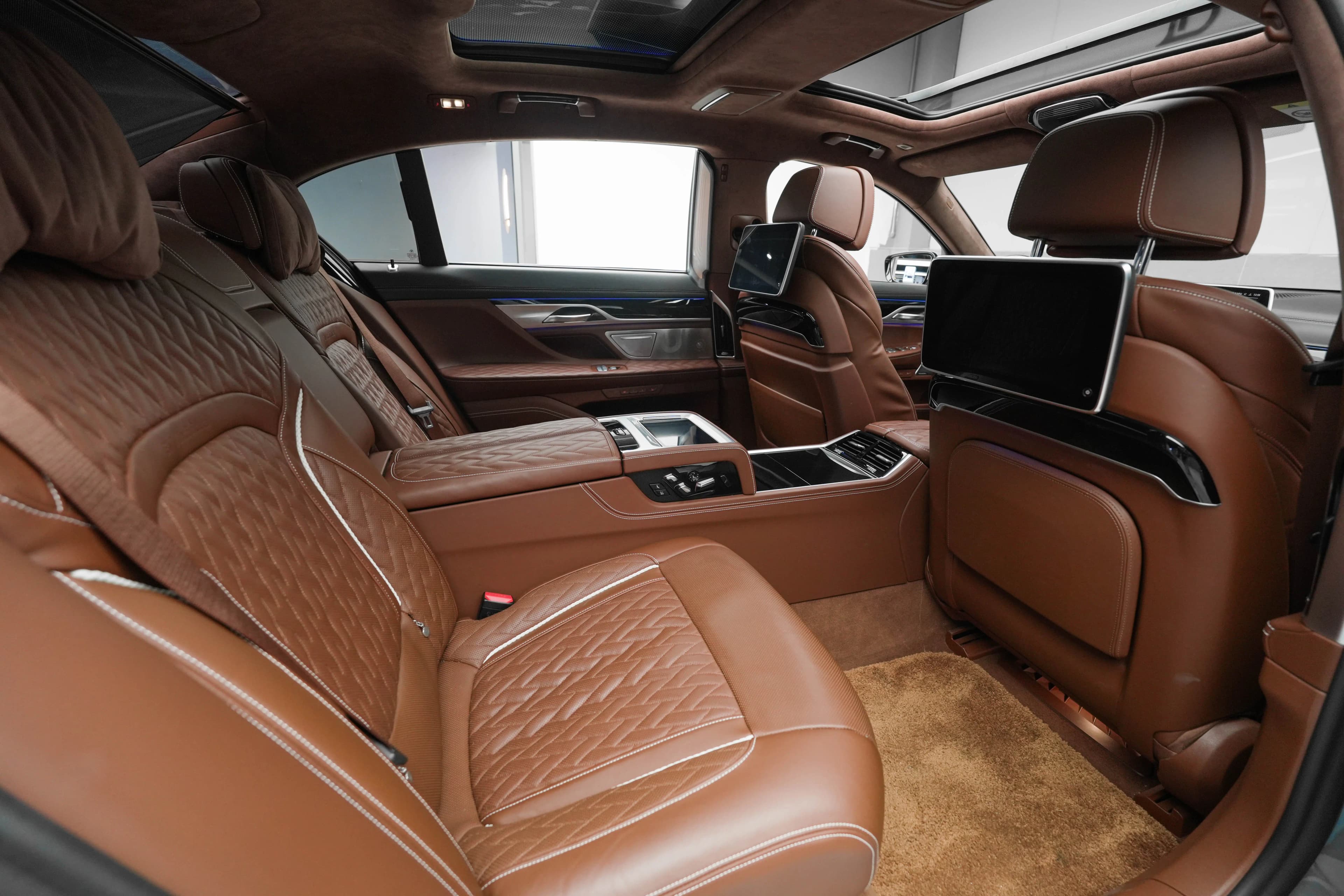 BMW 7 Series 2021 г. 70086 км. — фото 20