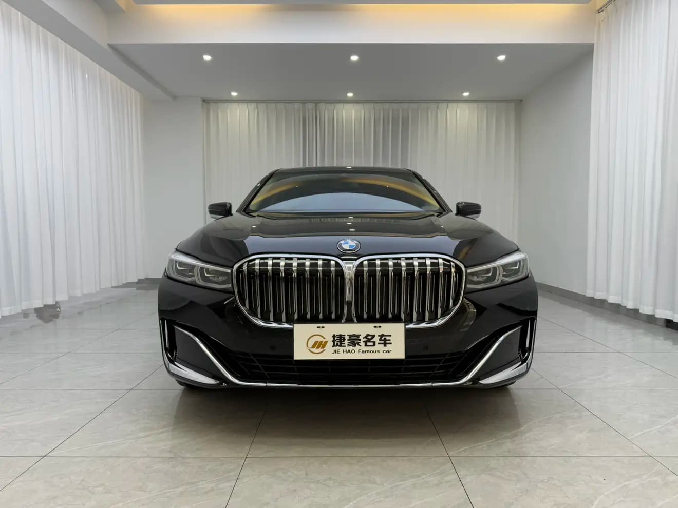 BMW 7 Series 2023 г. 43015 км. — фото 2
