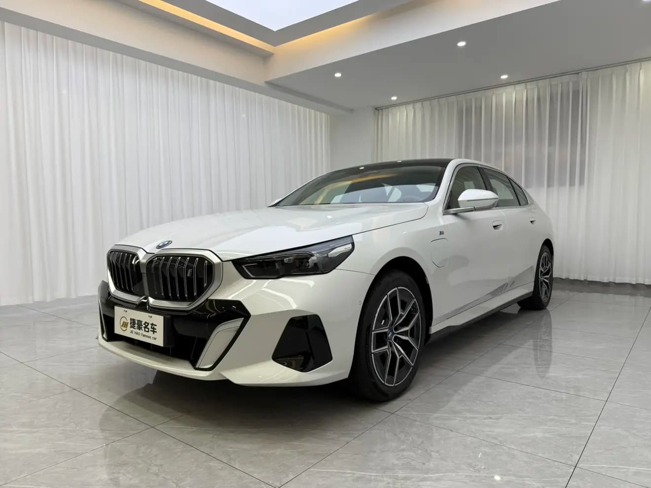 BMW i5 2025 г.