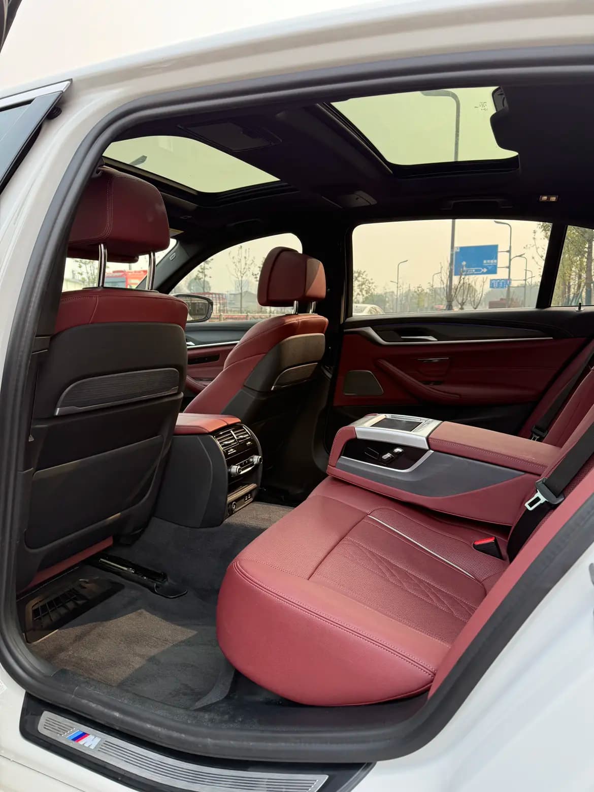 BMW 5 Series 2021 г. 63041 км. — фото 14