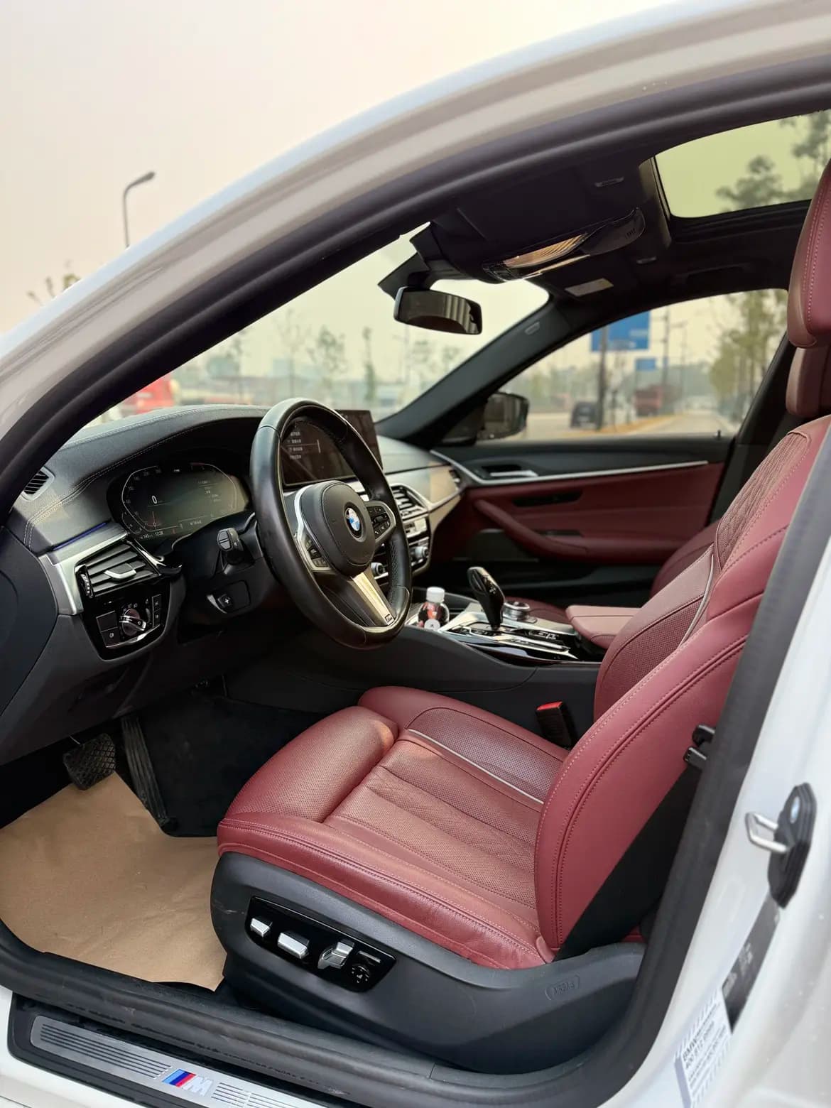 BMW 5 Series 2021 г. 63041 км. — фото 17