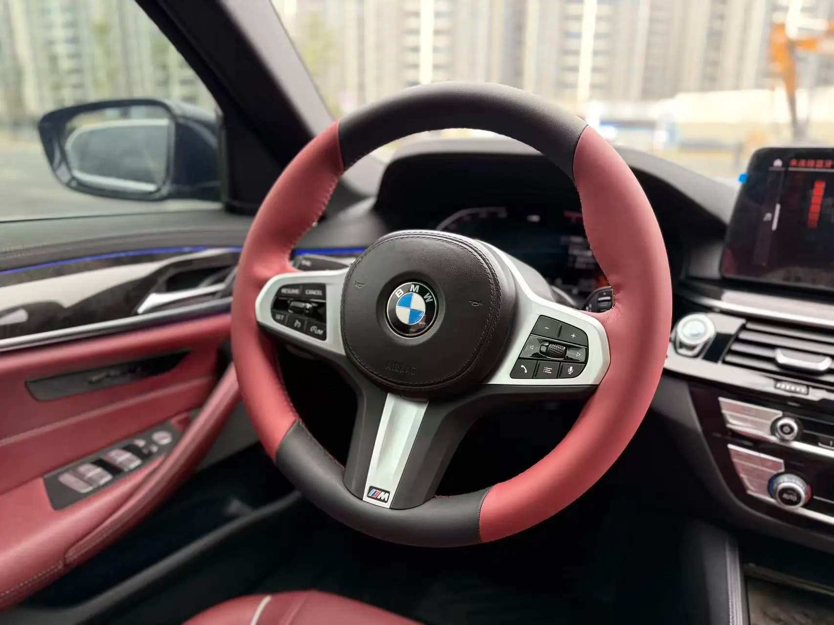BMW 5 Series 2022 г. 70108 км. — фото 6