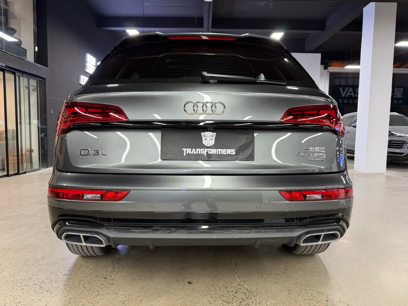 Audi Q5L 2022 г. 73144 км. — фото 5