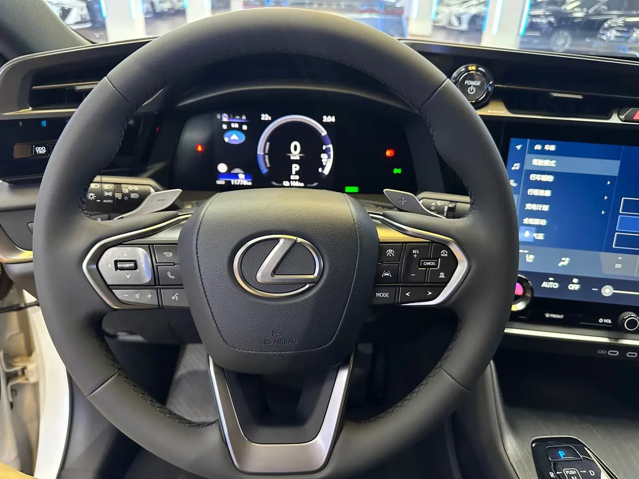 Lexus RZ 2024 г. 11792 км. — фото 16