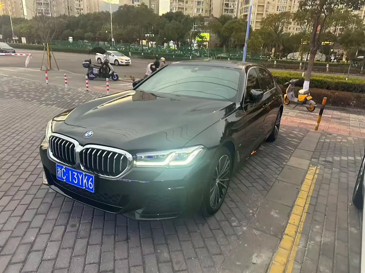 BMW 5 Series 2023 г. 94089 км.