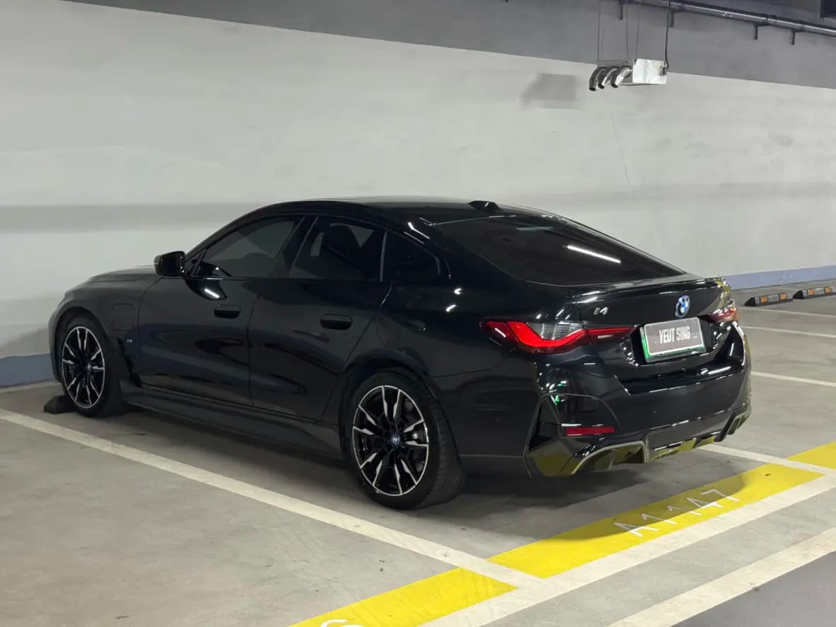 BMW i4 2024 г. 33093 км. — фото 12