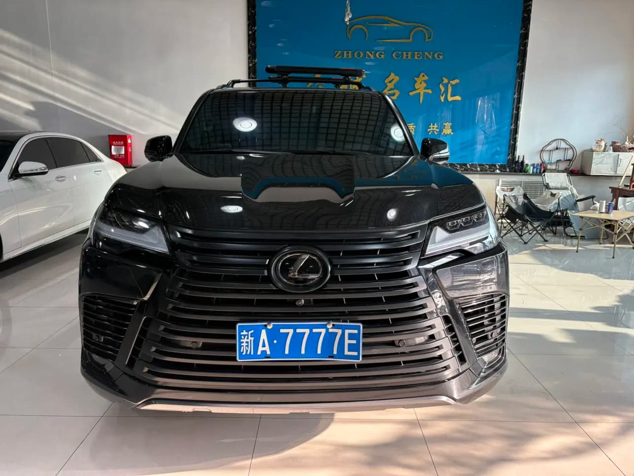 Lexus LX 2023 г. 60065 км. — фото 2