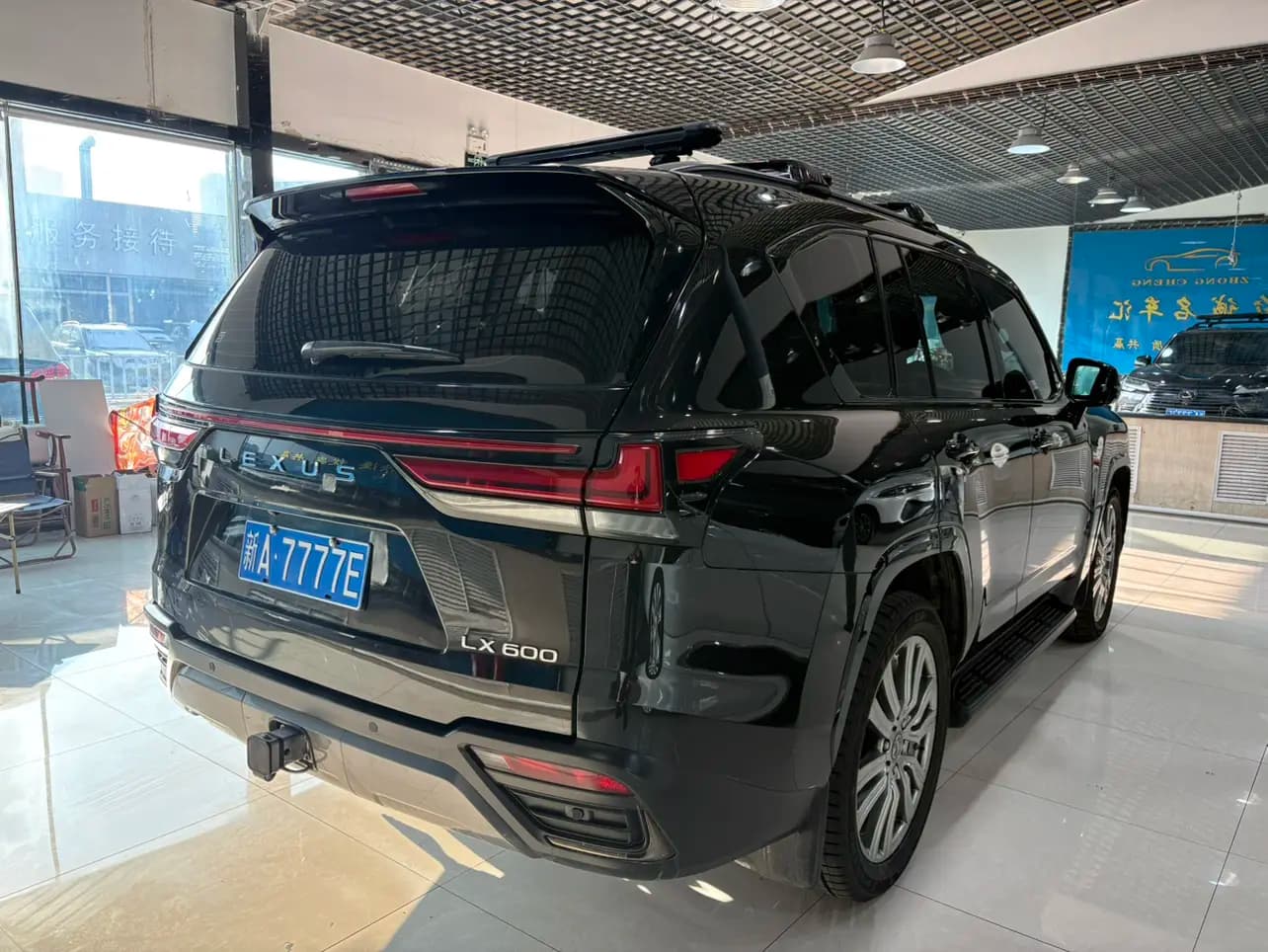 Lexus LX 2023 г. 60065 км. — фото 5