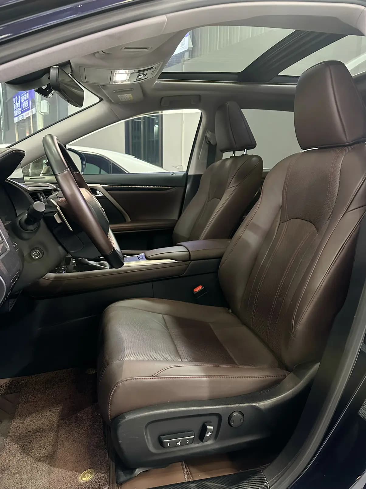 Lexus RX 2021 г. 40060 км. — фото 7