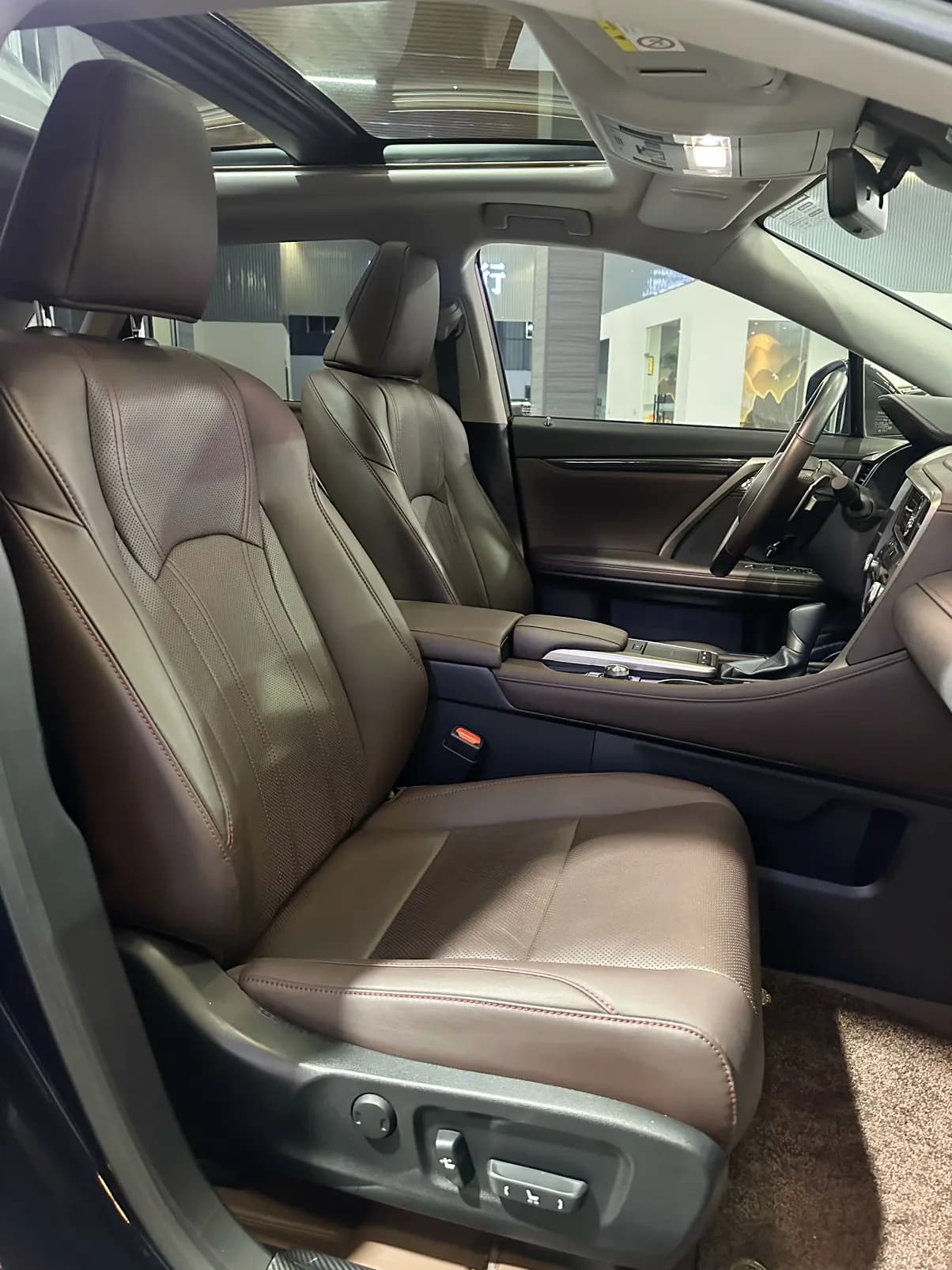 Lexus RX 2021 г. 40060 км. — фото 8