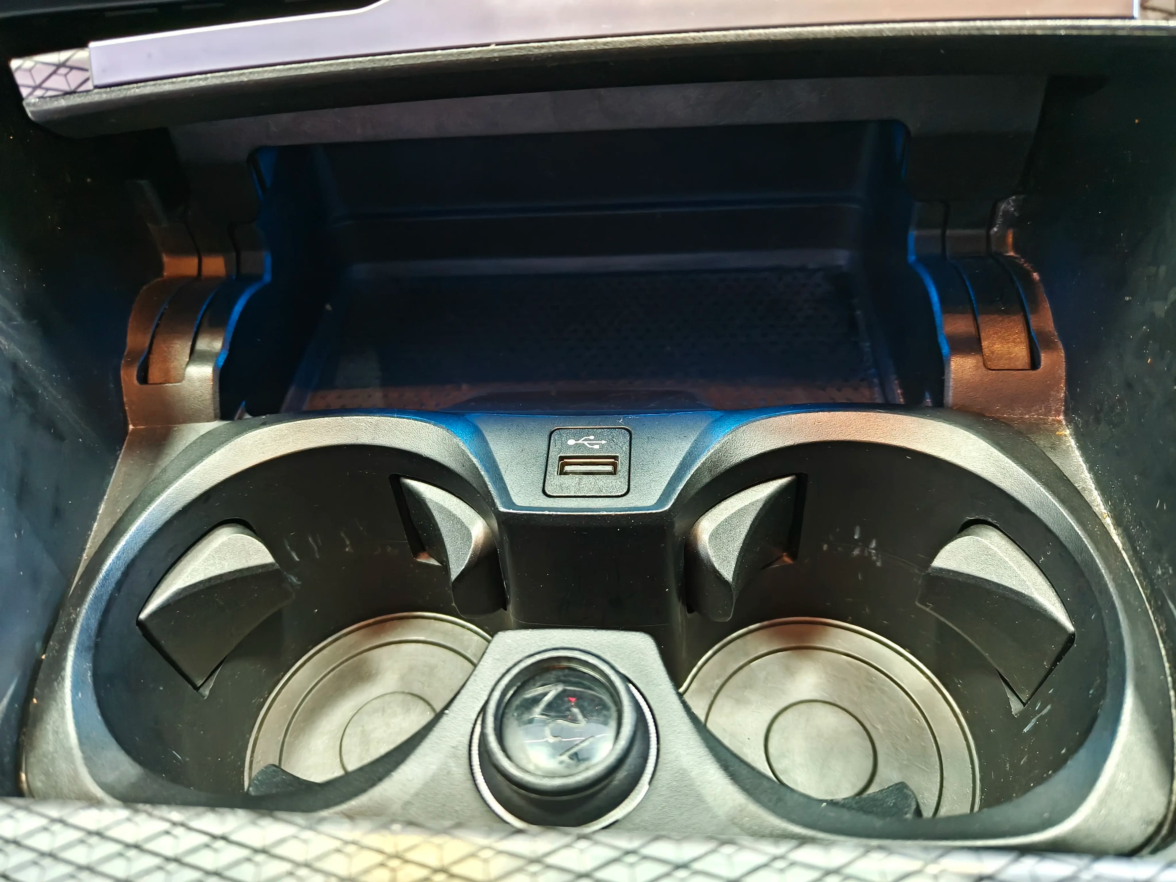 BMW i3 2022 г. 80016 км. — фото 11