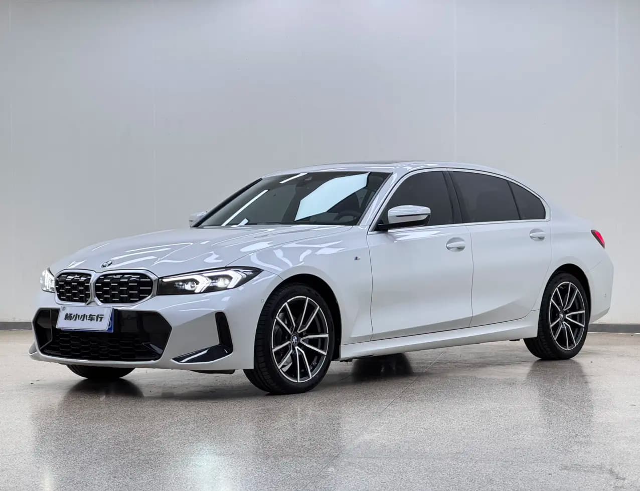 BMW 3 Series 2023 г. 34138 км.
