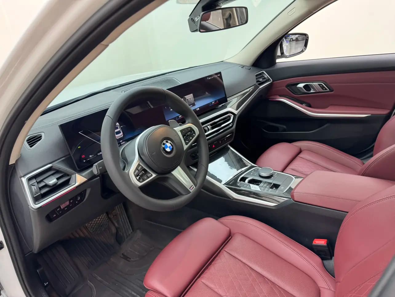 BMW 3 Series 2023 г. 34138 км. — фото 22