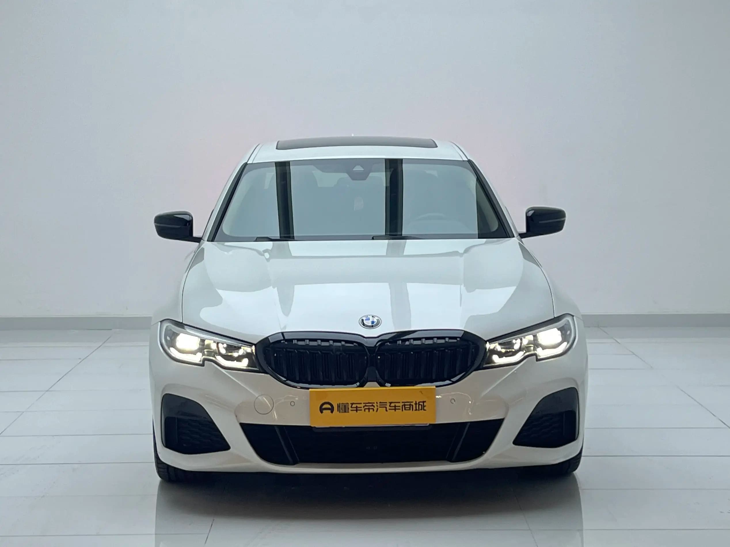 BMW 3 Series 2022 г. 41692 км. — фото 2