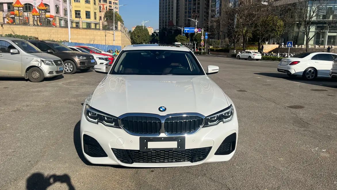 BMW 3 Series 2022 г. 24087 км. — фото 2