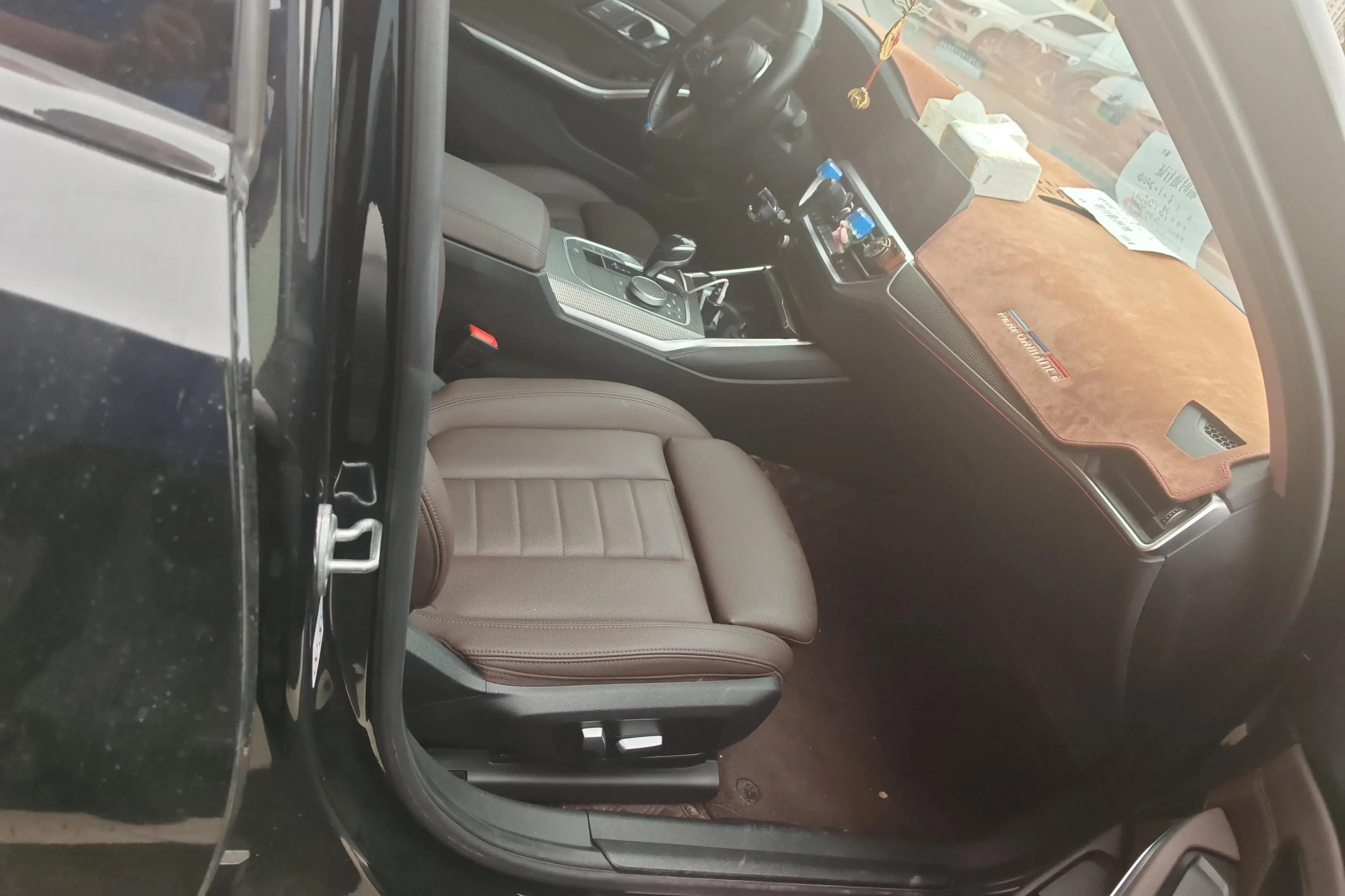 BMW 3 Series 2021 г. 98141 км. — фото 3