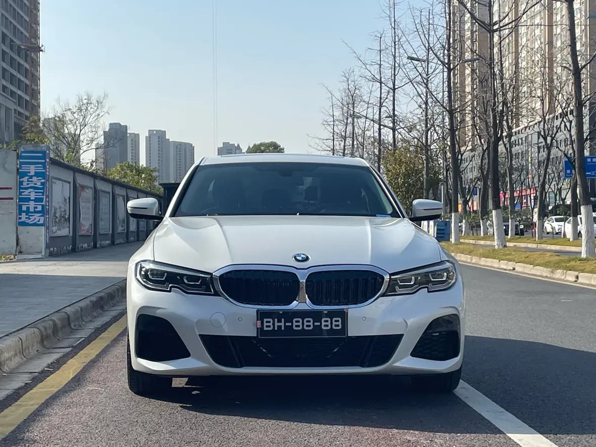 BMW 3 Series 2021 г. 44000 км. — фото 2