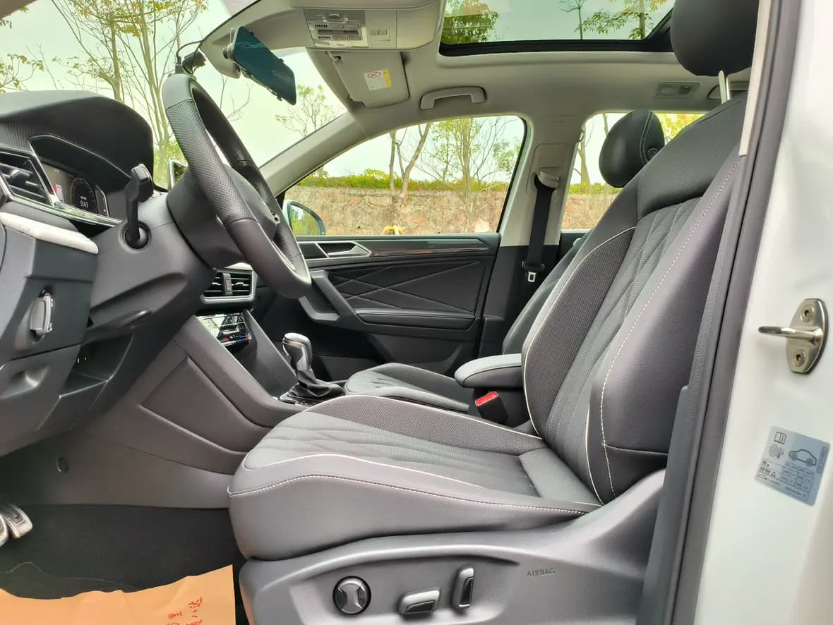 Volkswagen Tiguan L 2023 г. 7107 км. — фото 8