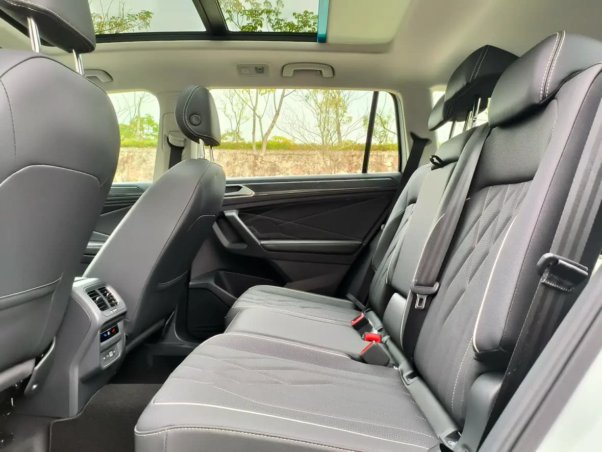 Volkswagen Tiguan L 2023 г. 7107 км. — фото 9