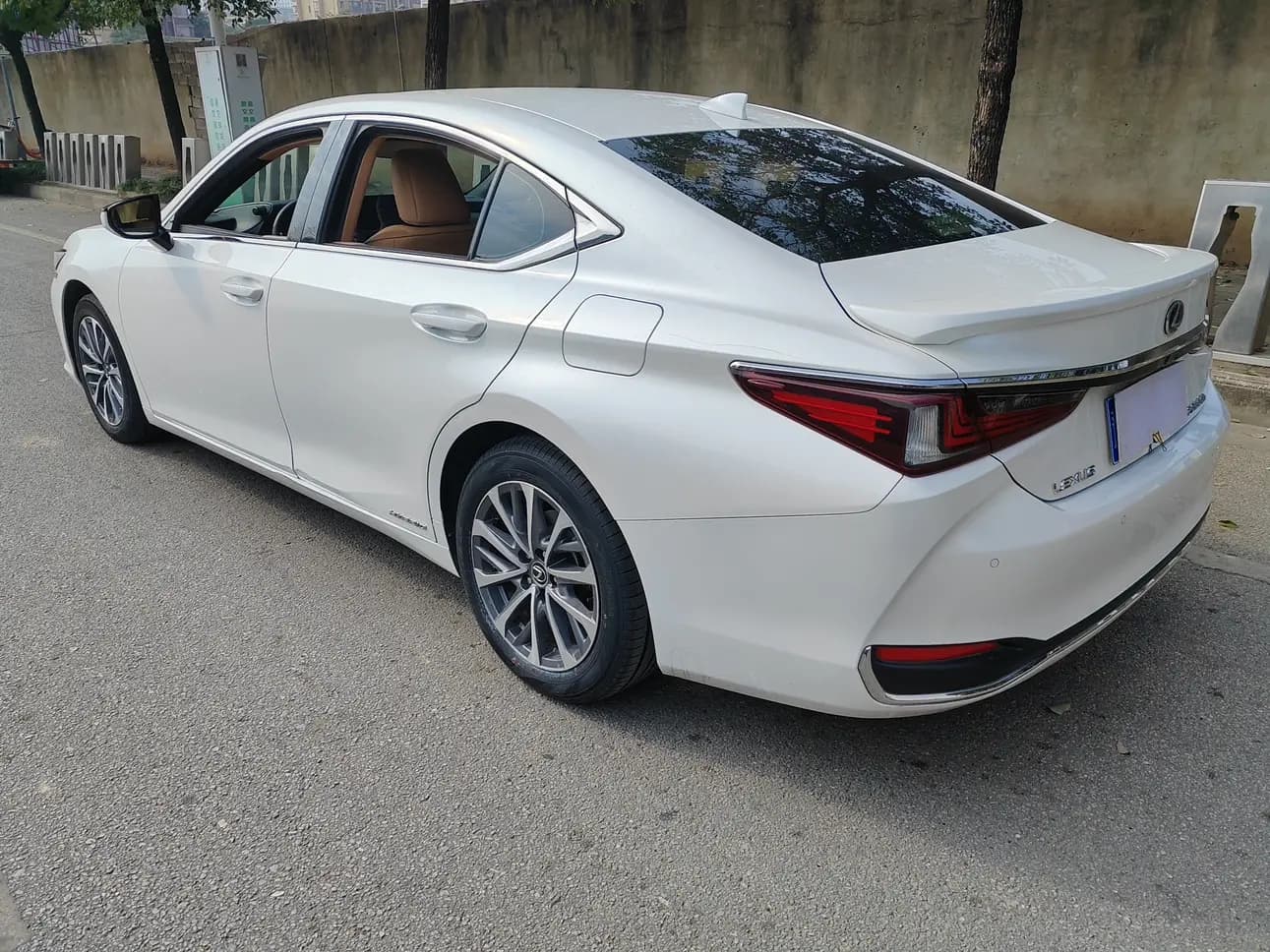 Lexus ES 2022 г. 80021 км. — фото 4