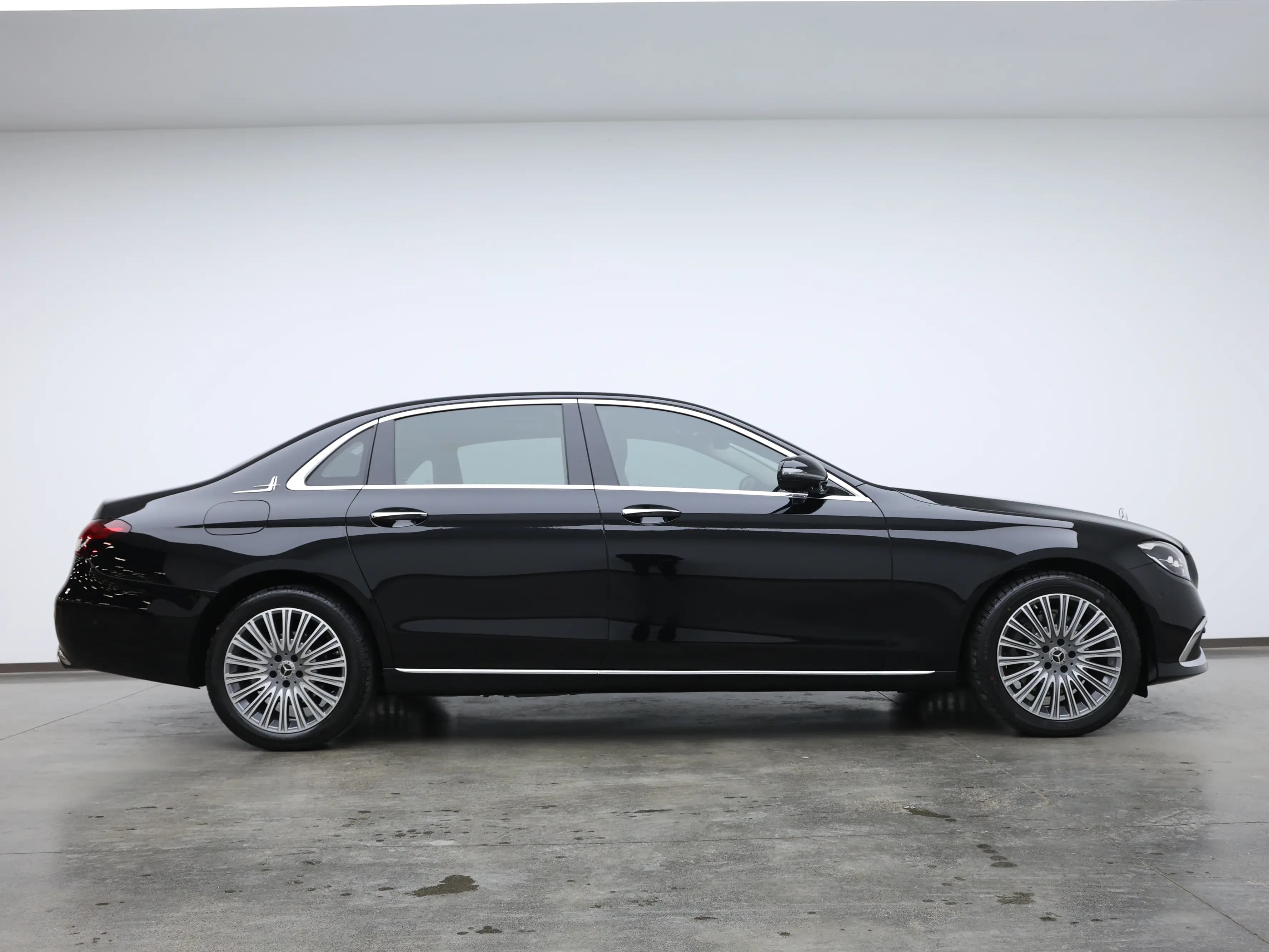 Mercedes-Benz E-Class 2022 г. 47061 км. — фото 8