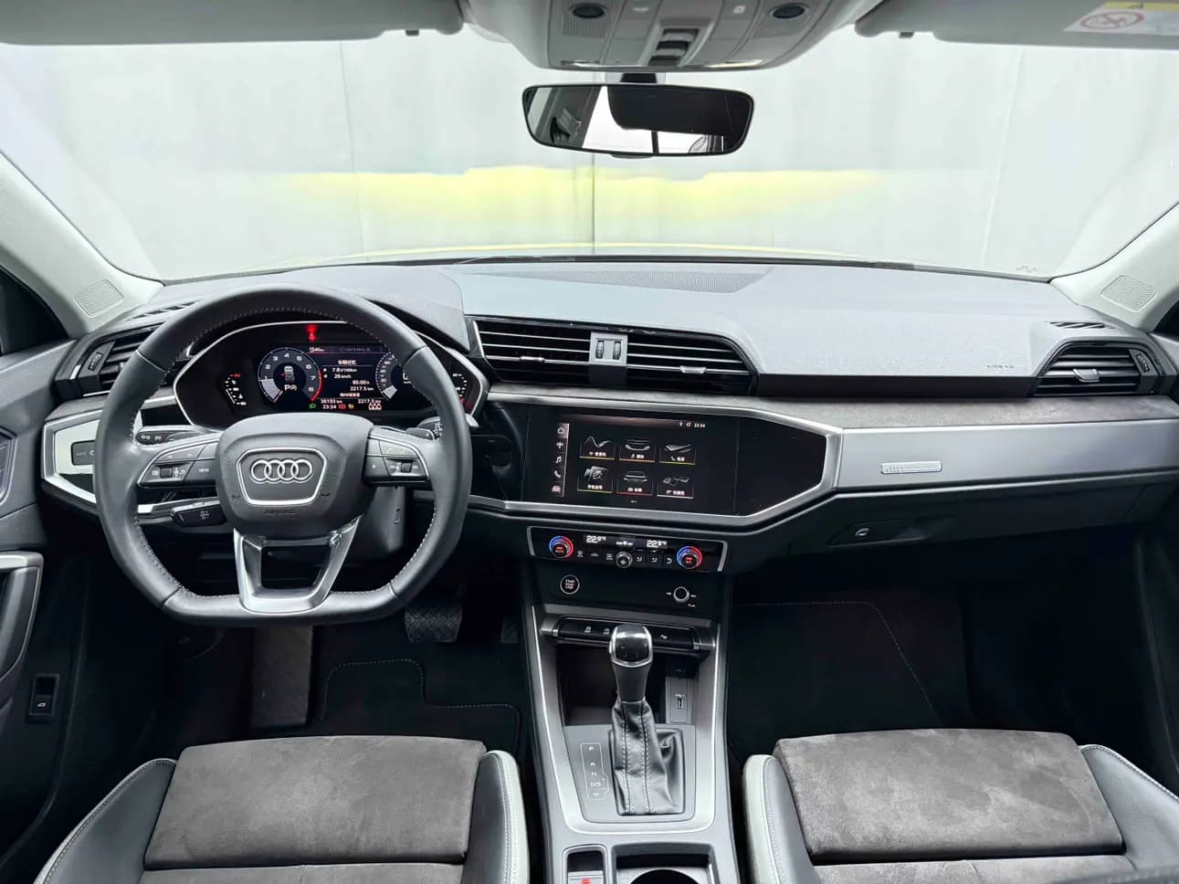 Audi Q3 2021 г. 36116 км. — фото 13
