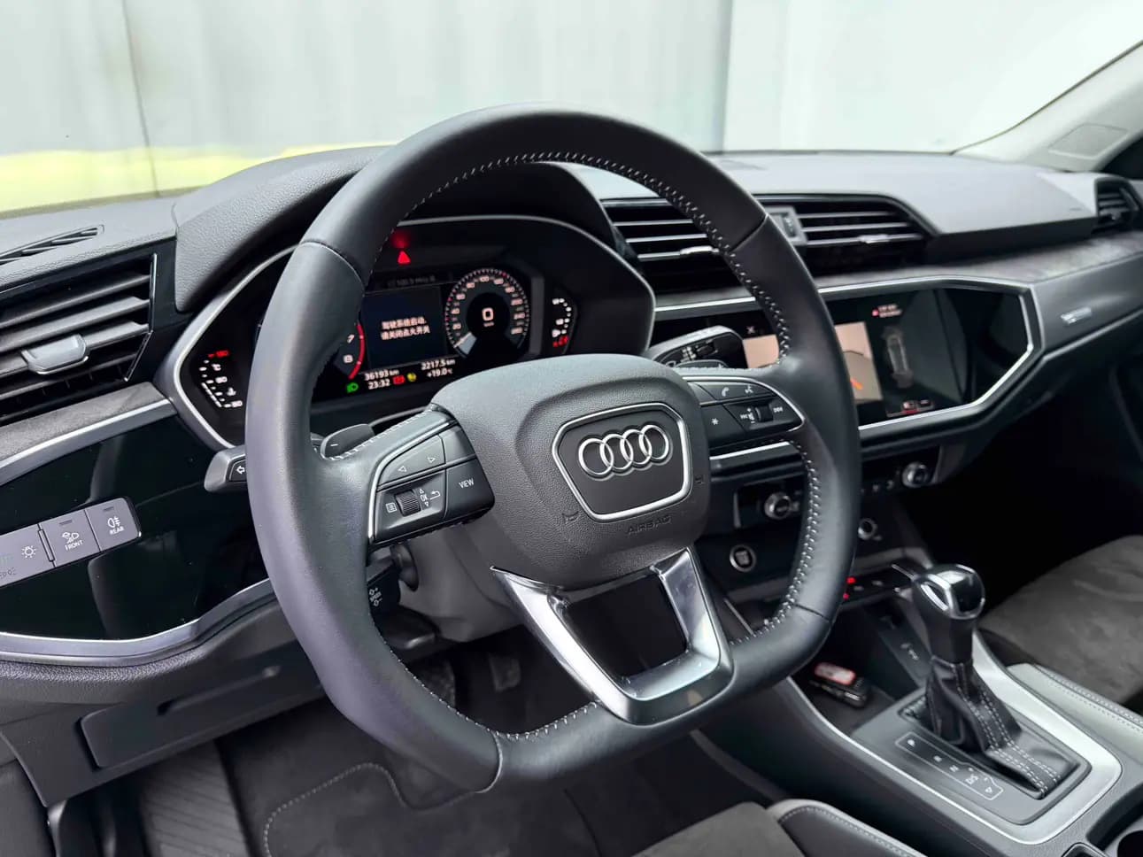 Audi Q3 2021 г. 36116 км. — фото 15