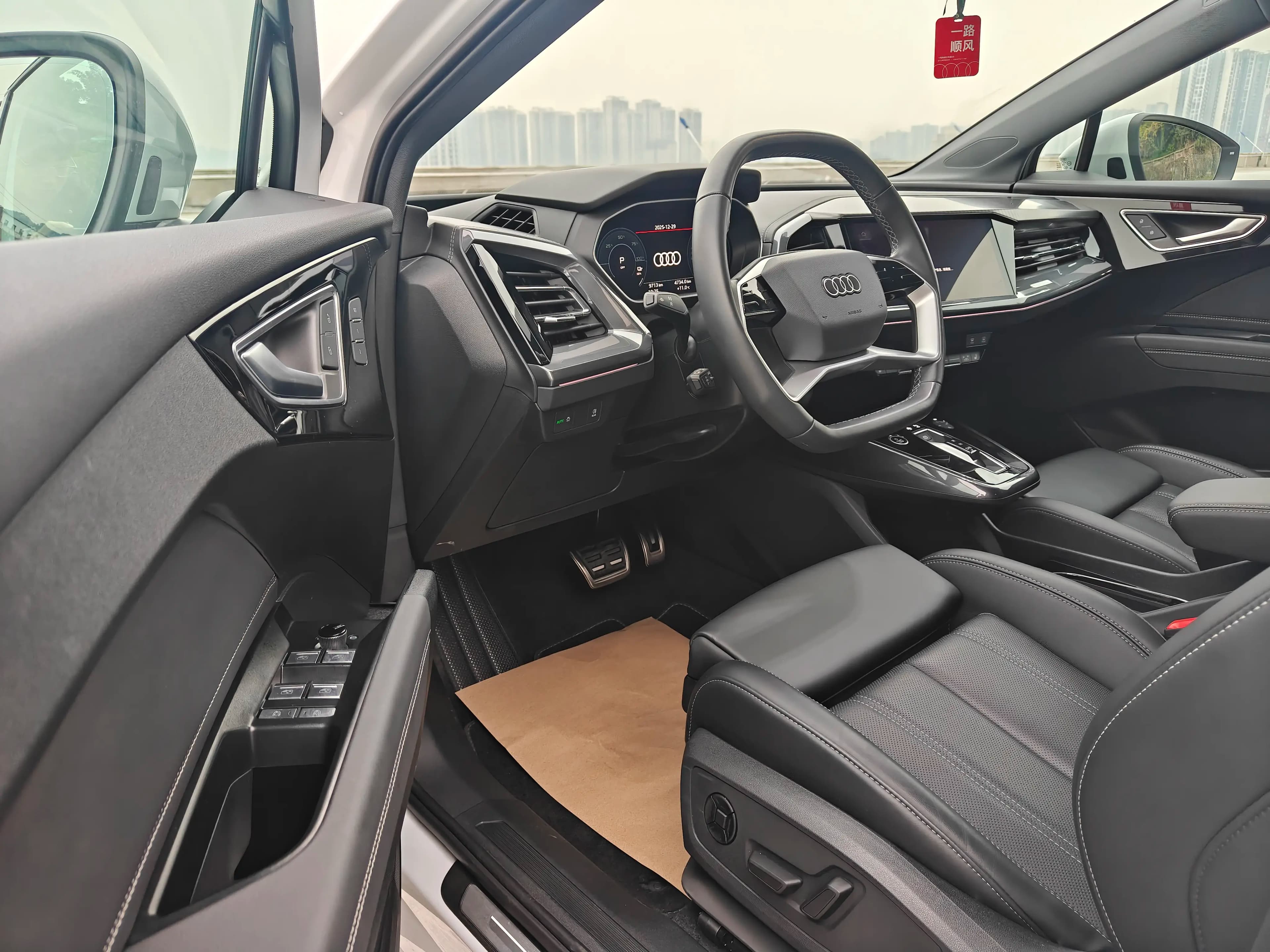 Audi Q4 e-tron 2025 г. 9794 км. — фото 19