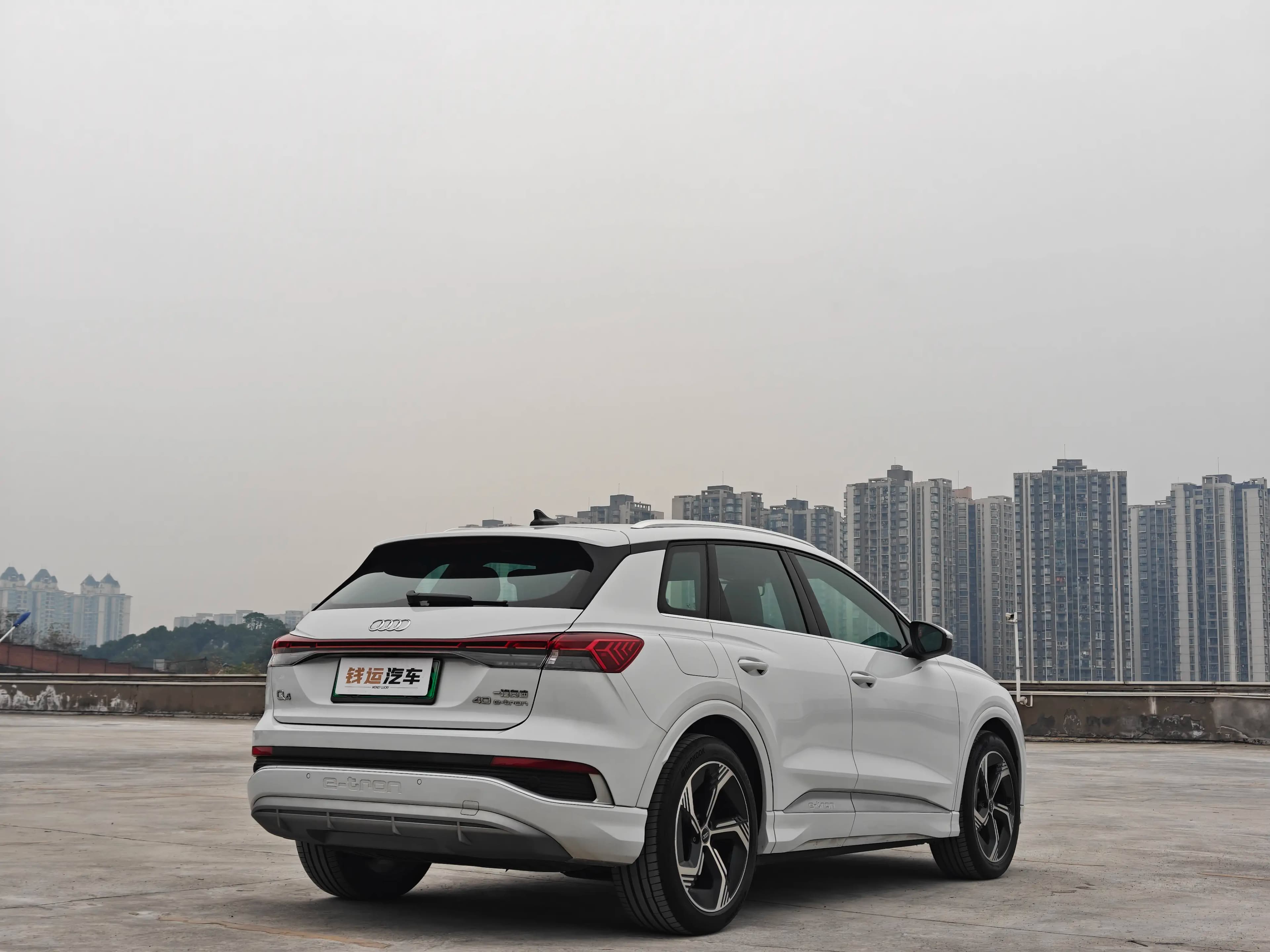 Audi Q4 e-tron 2025 г. 9794 км. — фото 6
