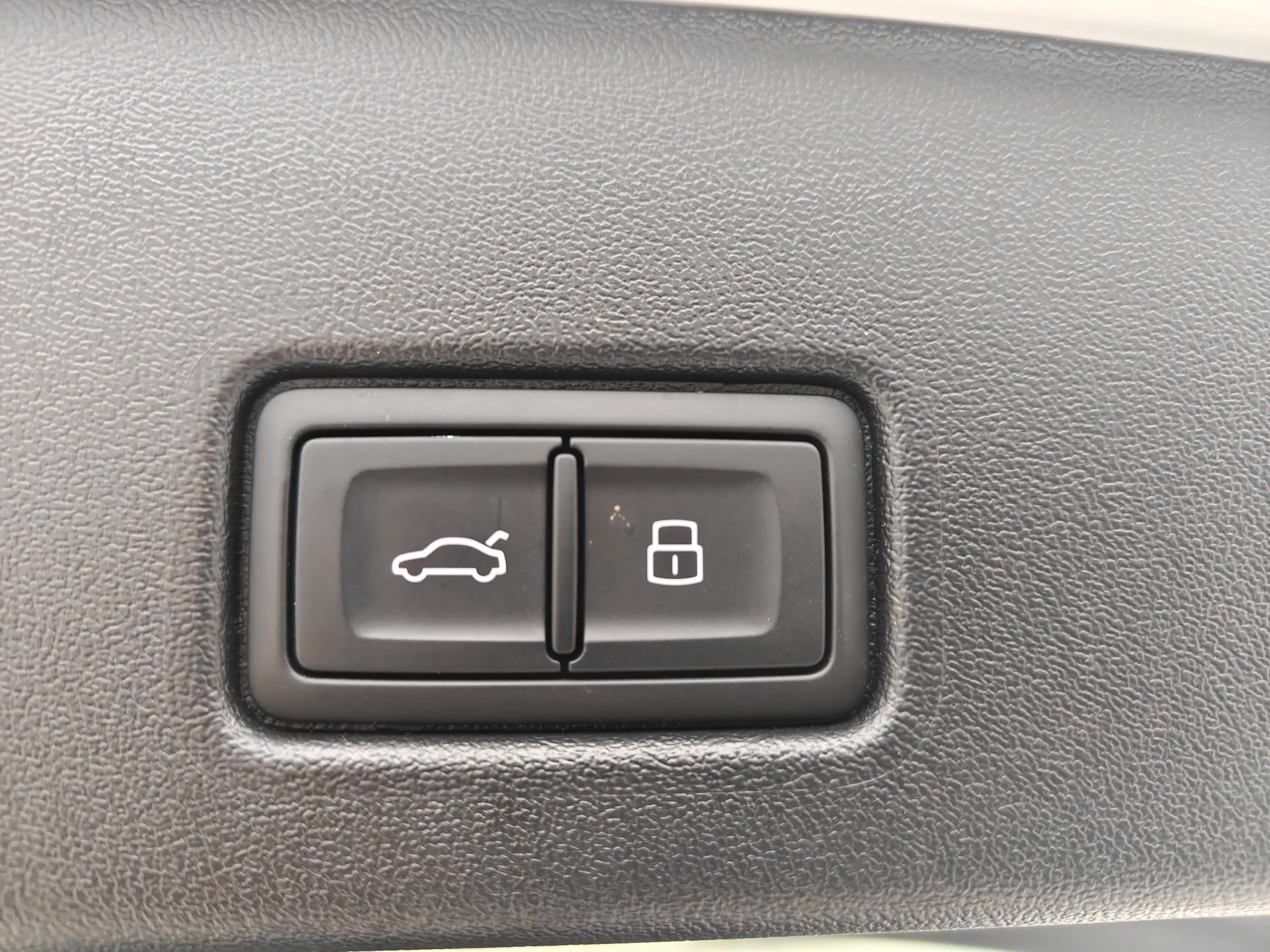 Audi Q4 e-tron 2025 г. 9794 км. — фото 9
