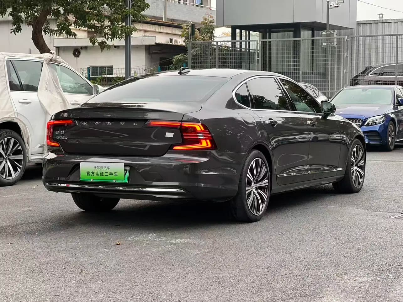 Volvo S90 PHEV 2022 г. 86095 км. — фото 5