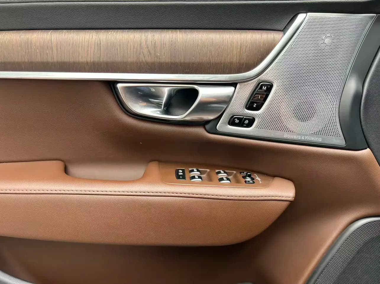 Volvo S90 PHEV 2022 г. 86095 км. — фото 7