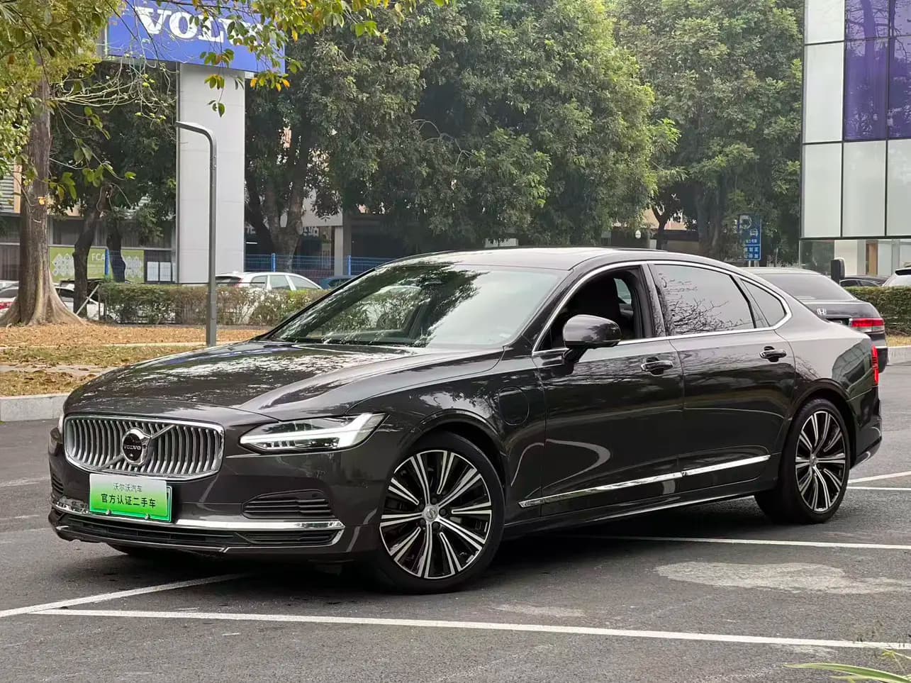 Volvo S90 PHEV 2022 г. 86095 км. — фото 8
