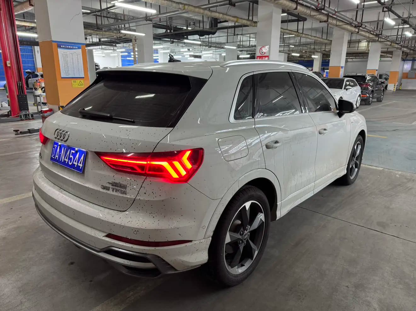 Audi Q3 2022 г. 62117 км. — фото 6