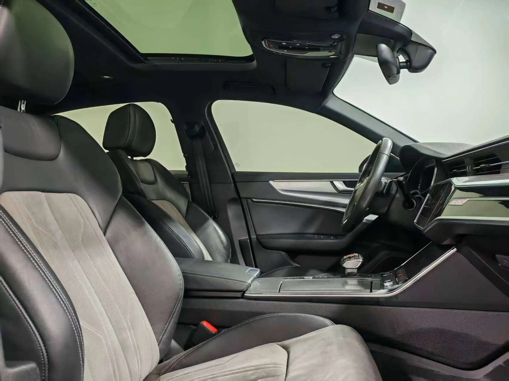Audi A6L PHEV 2022 г. 53528 км. — фото 14