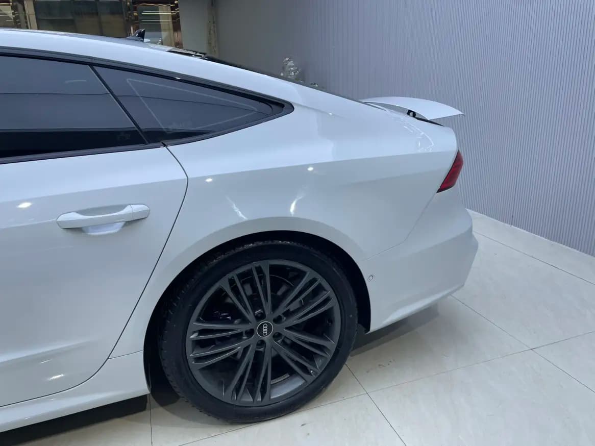 Audi A7 2022 г. 37066 км. — фото 11