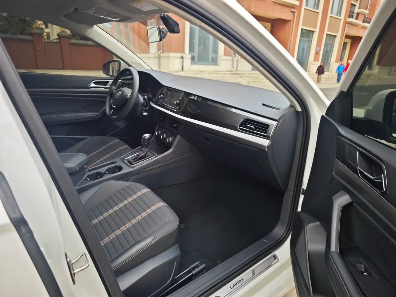 Volkswagen Lavida 2022 г. 71125 км. — фото 12