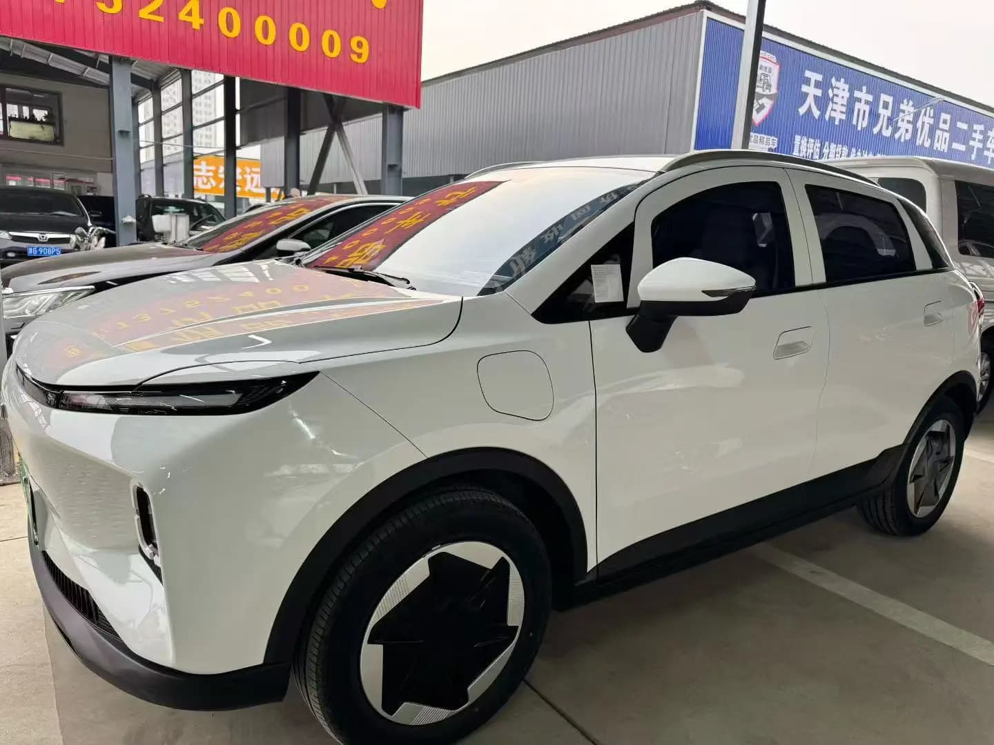 Geely Geometry E Firefly 2023 г. 21033 км. — фото 7