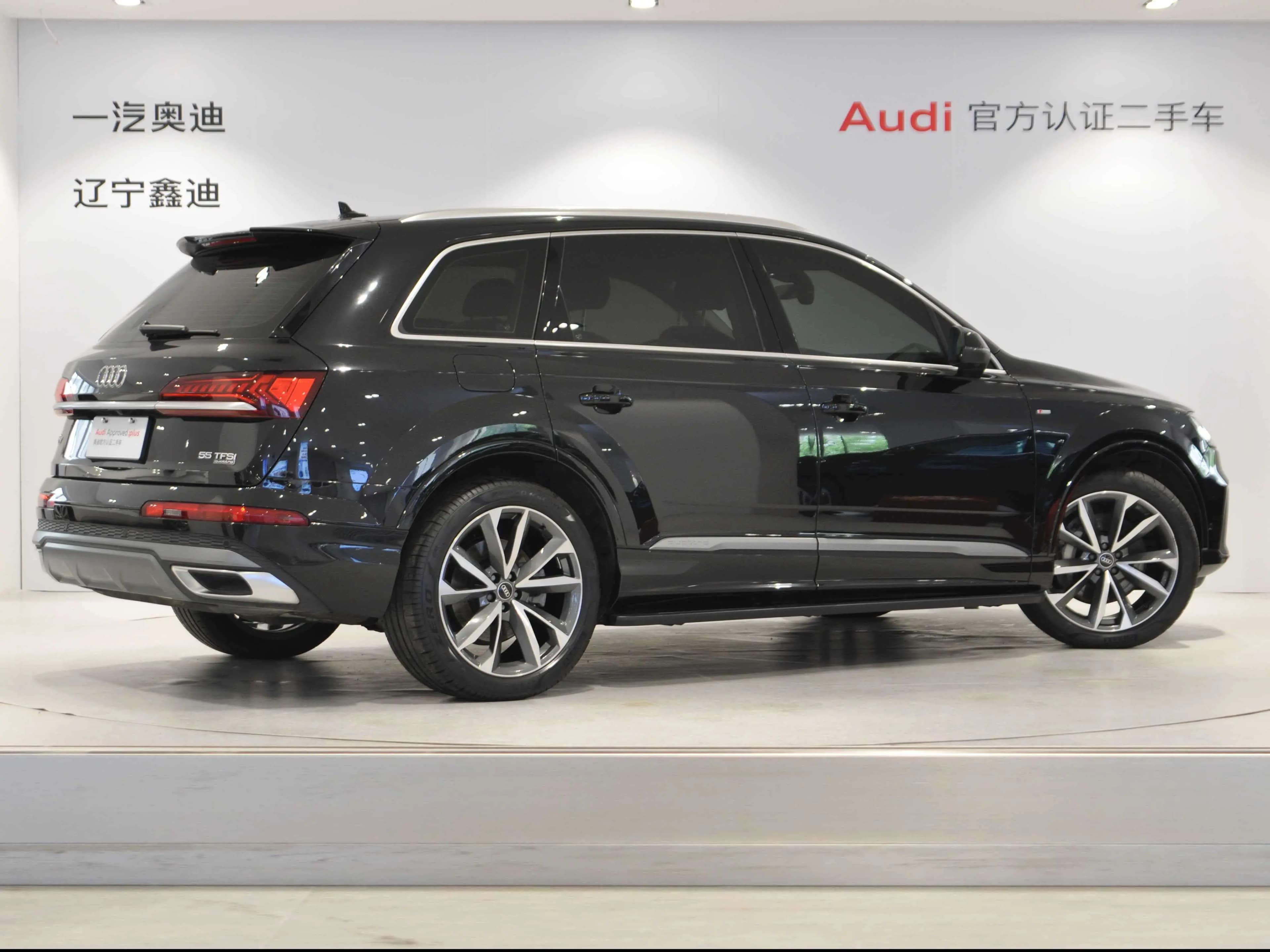 Audi Q7 2023 г. 20842 км. — фото 4