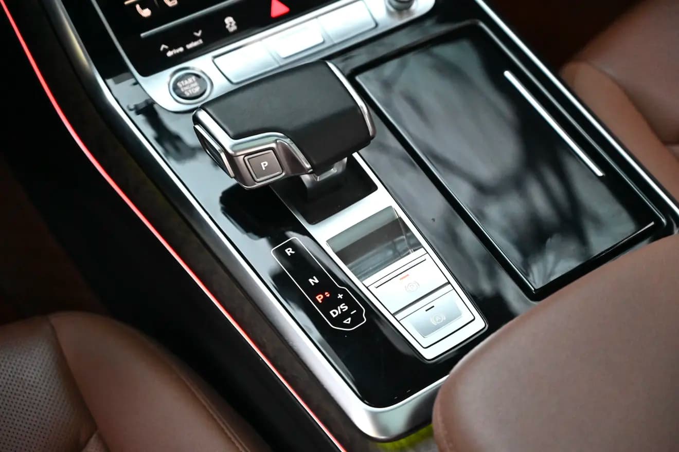 Audi Q7 2022 г. 62033 км. — фото 18