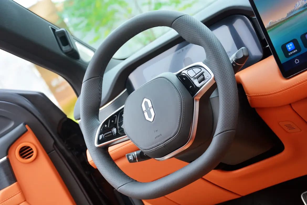 AITO M7 2024 г. 18909 км. — фото 12