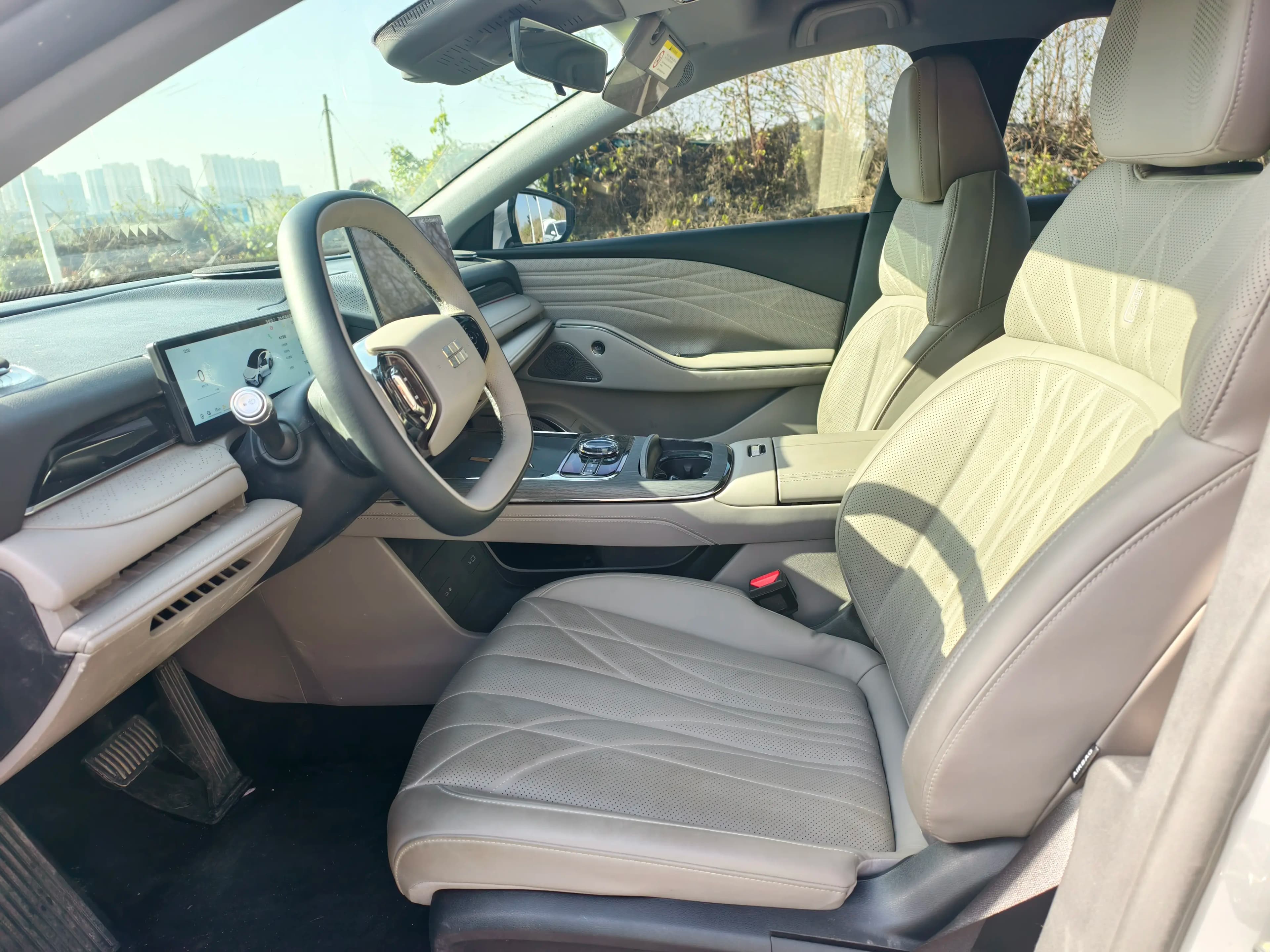 Geely Galaxy Star 8 PHEV 2025 г. 5006 км. — фото 2