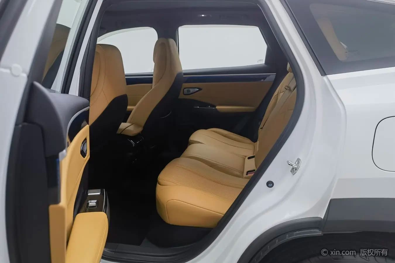 Geely Galaxy L7 2024 г. 15560 км. — фото 14