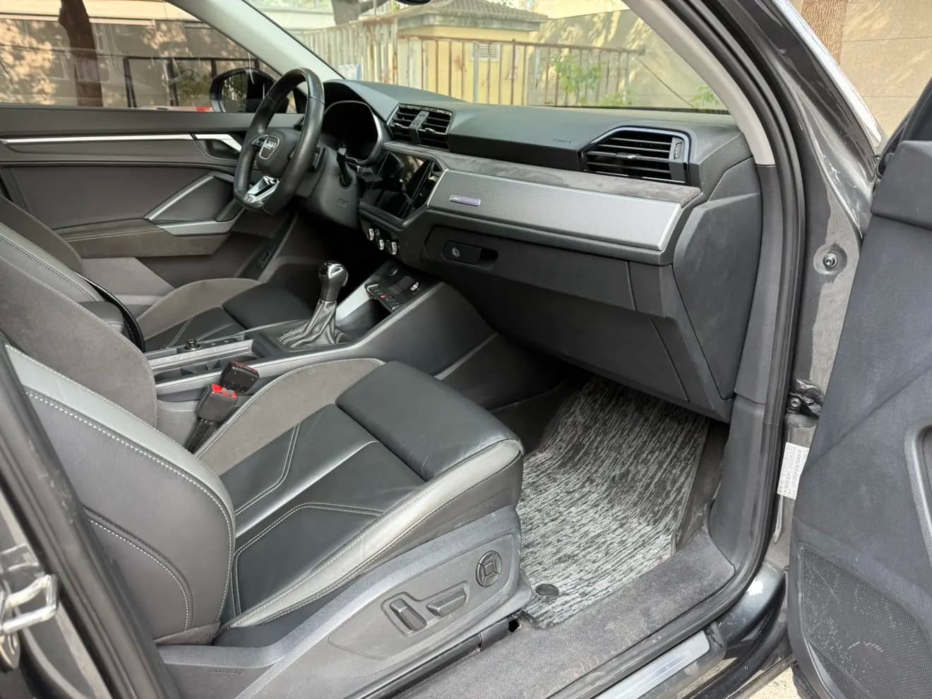 Audi Q3 Sportback 2023 г. 45007 км. — фото 11