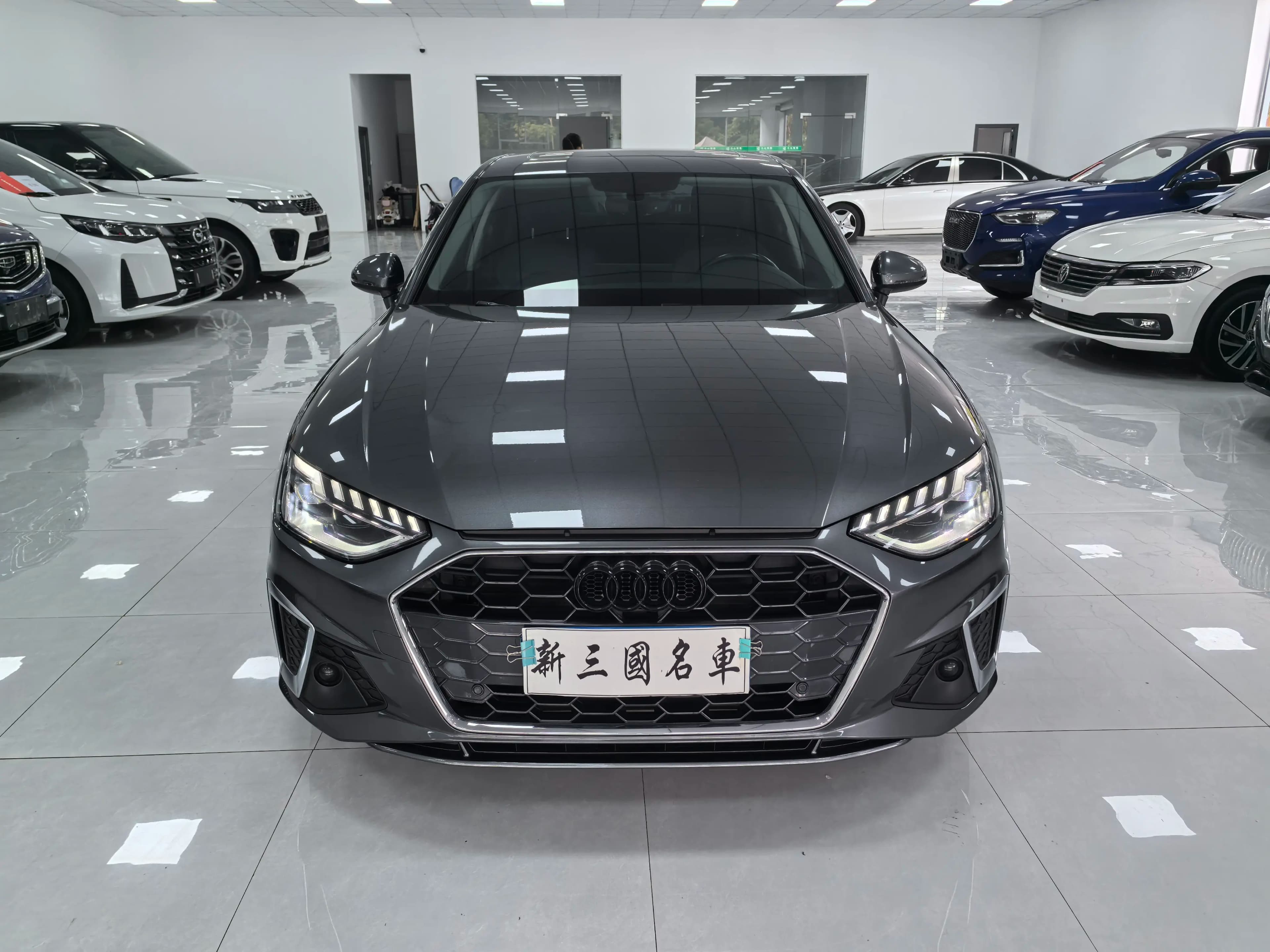 Audi A4L 2022 г. 69091 км. — фото 2